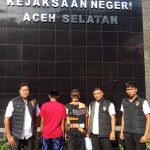 Tahap II Kasus Pencurian, Sat Reskrim Polres Aceh Selatan Limpahkan Tersangka dan Barang Bukti ke Kejaksaan