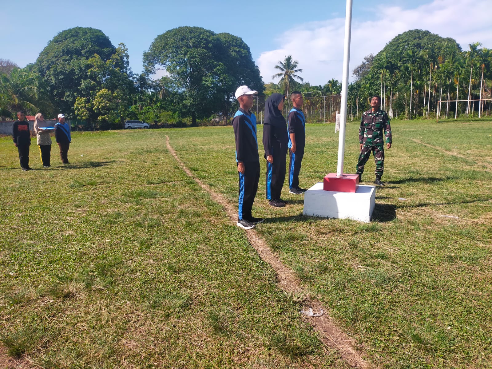 ‎Babinsa Kluet Timur Terus Matangkan Latihan Paskibra Sambut HUT ke-80 Republik Indonesia