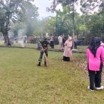 Gotong Royong Merah Putih: TNI, Polri, intansi Terkait dan Warga Labuhanhaji Timur Siapkan Lapangan Upacara