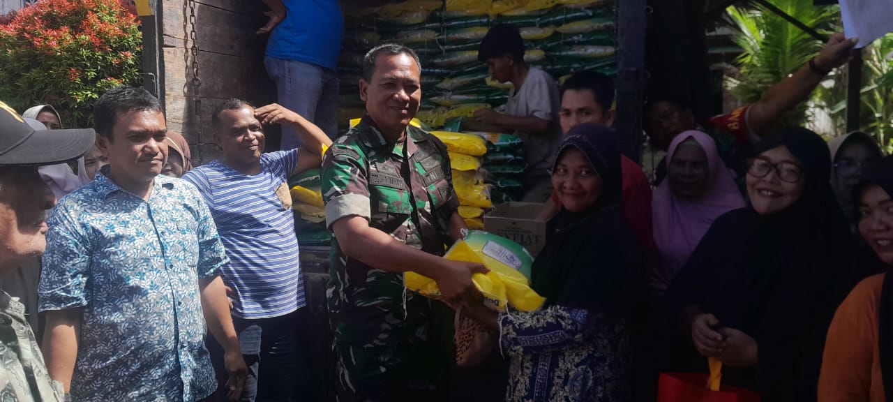 ‎Kodim 0107/Aceh Selatan Kembali Gelar Pangan Murah, Sediakan 12 Ton Beras PSHP di Samadua dan Tapaktuan