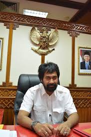 ‘Dijual Kita Beli, Gatal Kita Garuk’: Mualem Pilih Tahan Diri soal Aksi Bobby Nasution