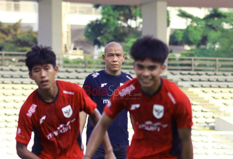 Piala Dunia U-17 2025 – Nova Arianto Haramkan Pemain Timnas U-17 Indonesia Ketakutan di Depan Lawan