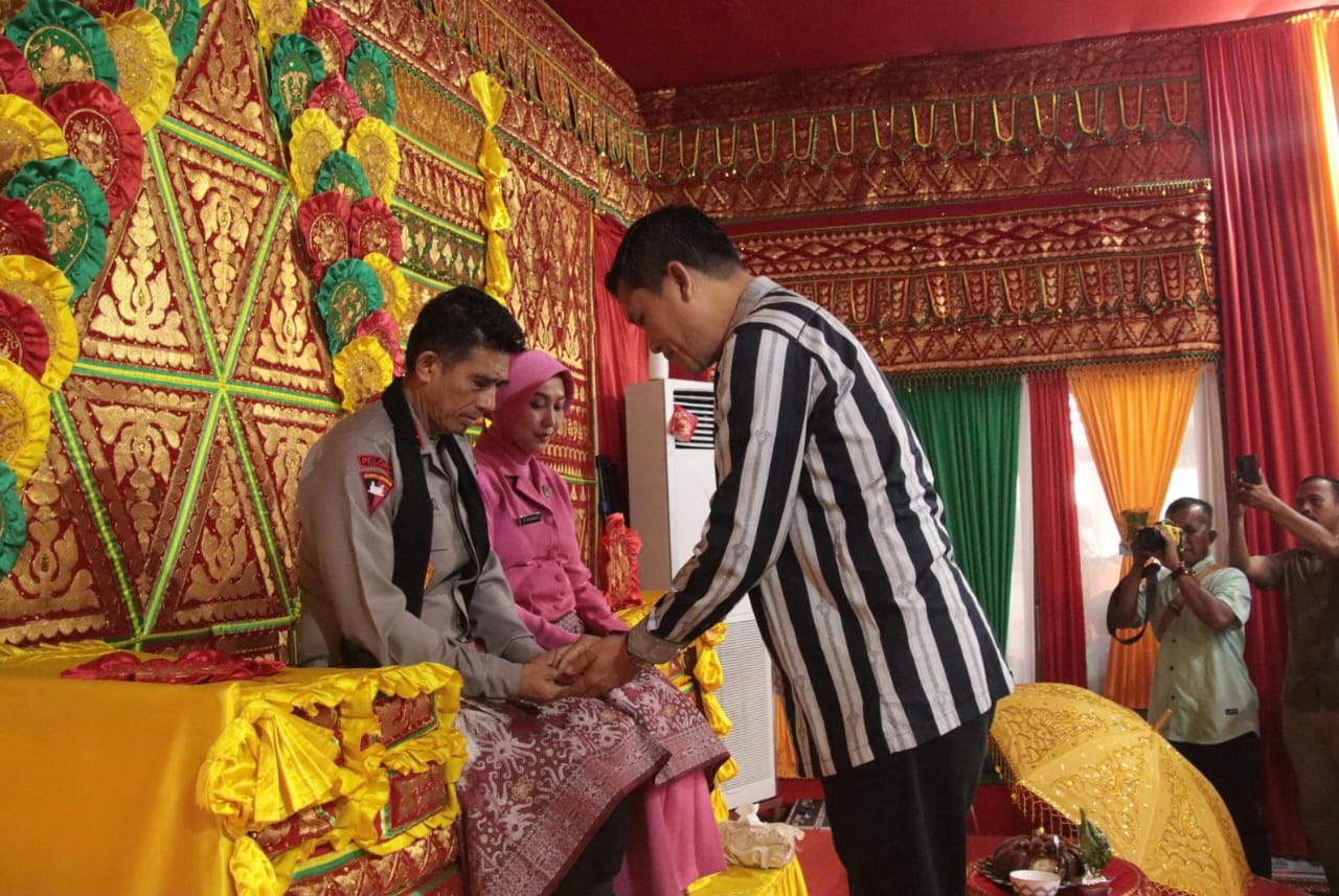 ‎Kunjungan Kerja ke Aceh Selatan Kapolda Aceh di Peusijuk di Pendopo Bupati 
