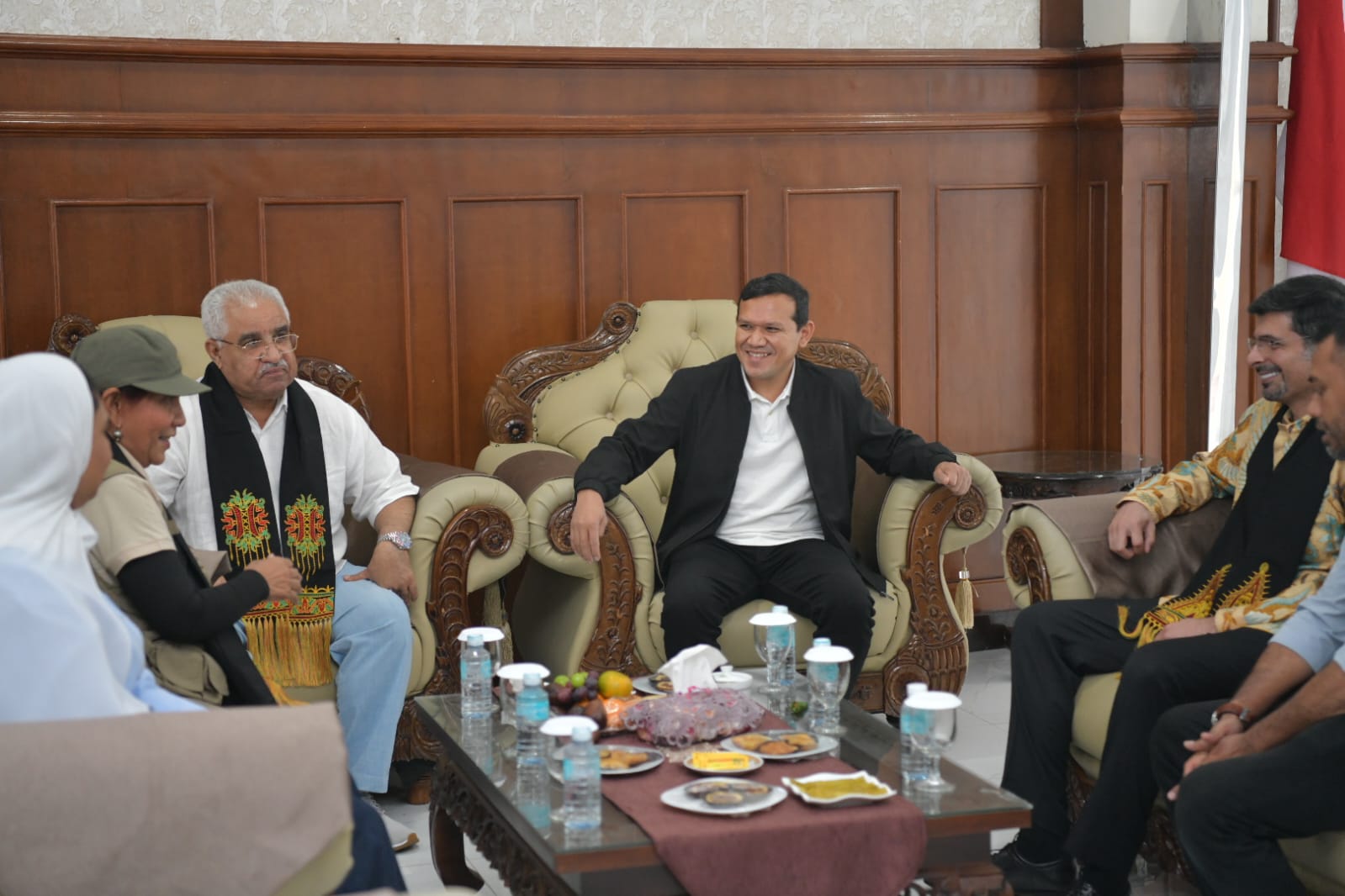 Wagub Aceh Sambut Kedatangan Duta Besar Bahrain di Bandara Sultan Iskandar Muda