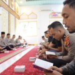 Polres Aceh Selatan Gelar Binrohtal Rutin, Personel Perkuat Iman dan Taqwa Lewat Yasinan