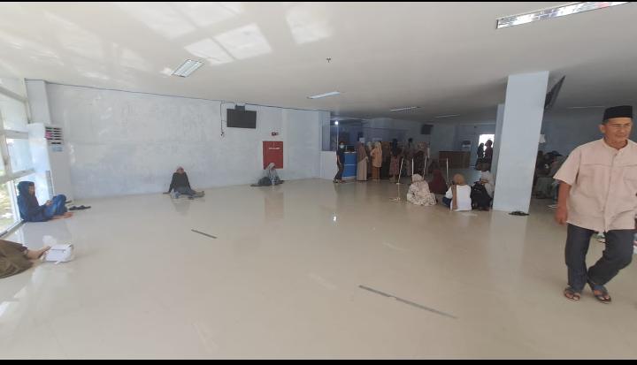 Server Down Layanan SIMRS RSUD Yuliddin Away Macet, Ratusan Pasien Jadi Korban Pelayanan
