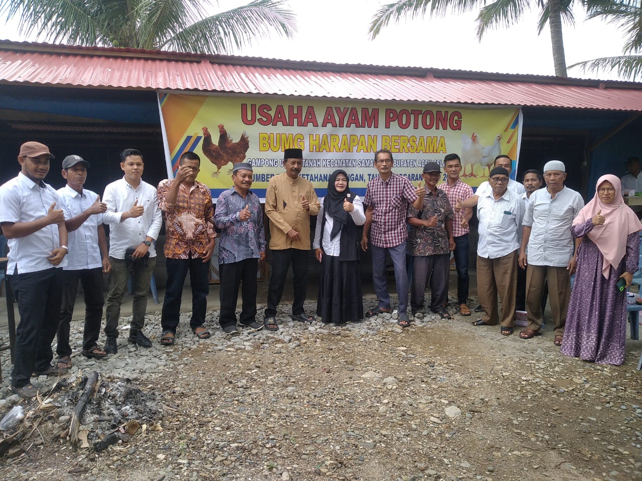 Dukung Ketahanan Pangan, BUMG Harapan Bersama Gampong Ujung Tanah Samadua Kembangkan Usaha Ayam Potong