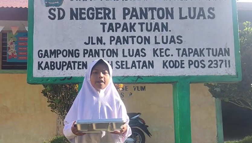 Akhirnya Anak-anak SDN Panton Luas Tapaktuan Dapat Menikmati Program Makanan Bergizi Gratis Pemerintah