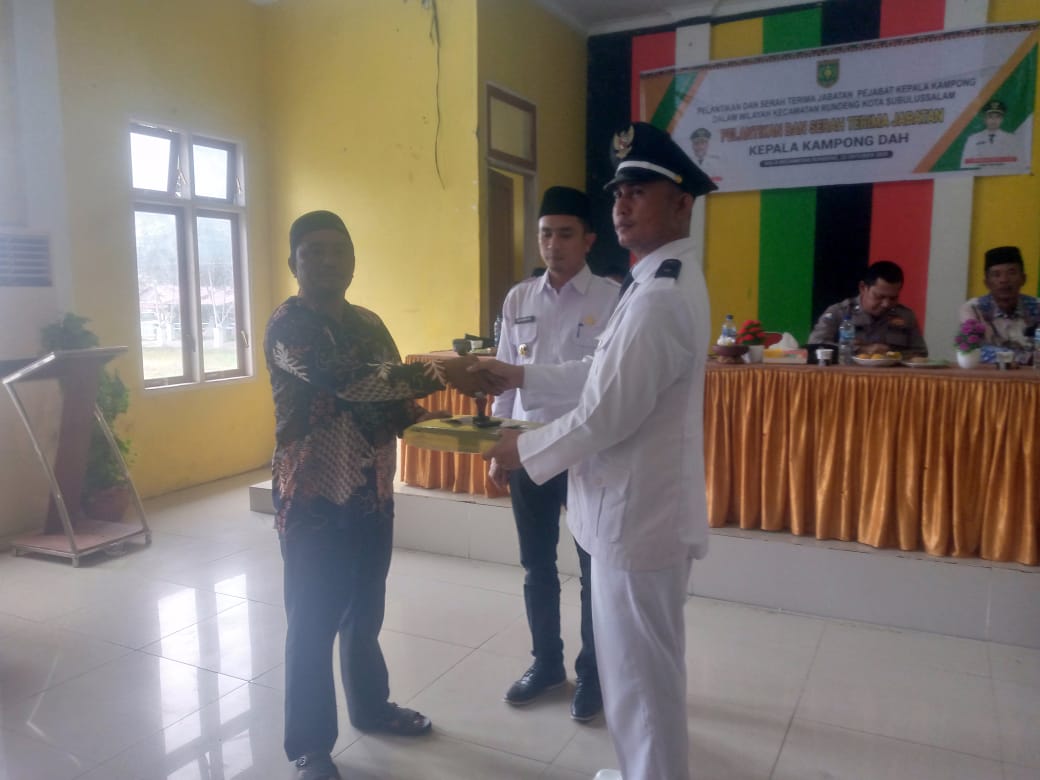 Dari Dugaan Penyalahgunaan Wewenang & Jabatan Hingga Penggelapan Dana Desa, Mantan Pj. DAH dan Camat Rundeng Jadi Perbincangan