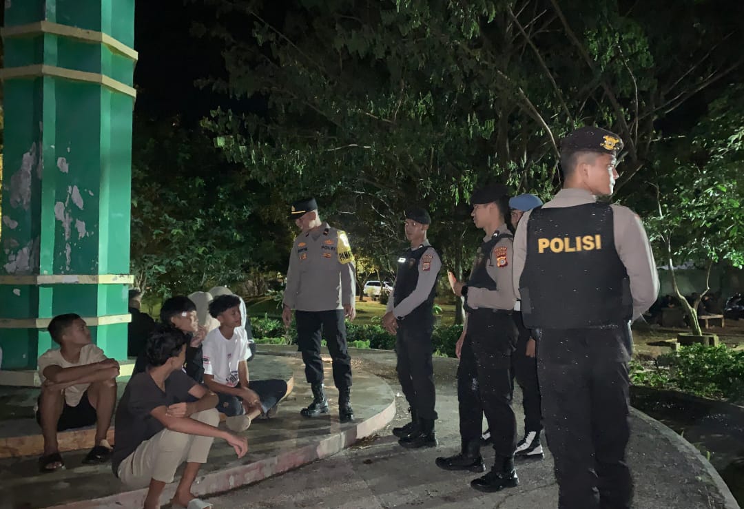 Pamapta Polres Aceh Selatan Pimpin Patroli KRYD Antisipasi Gangguan Kamtibmas di Malam Hari