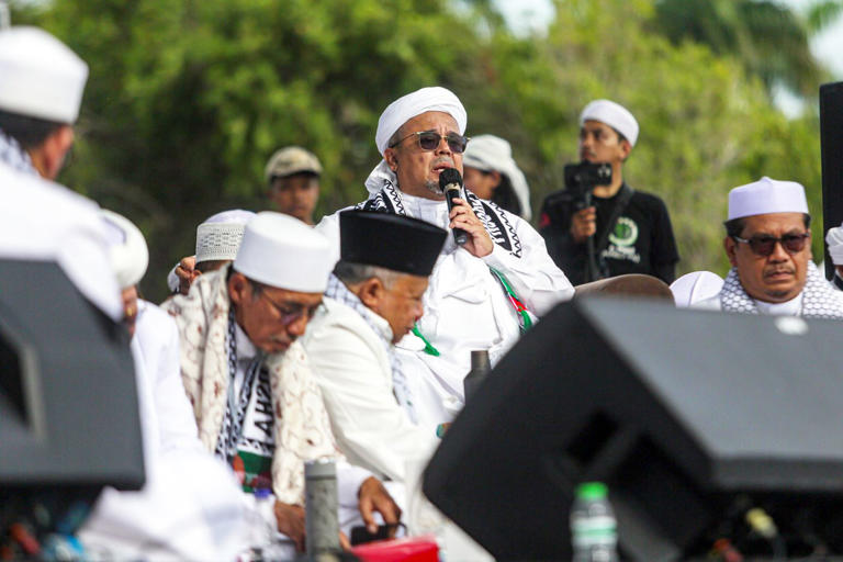 Habib Rizieq yakin Prabowo ingin tetapkan bencana nasional di Sumatera, tapi dihambat orang sekelilingnya