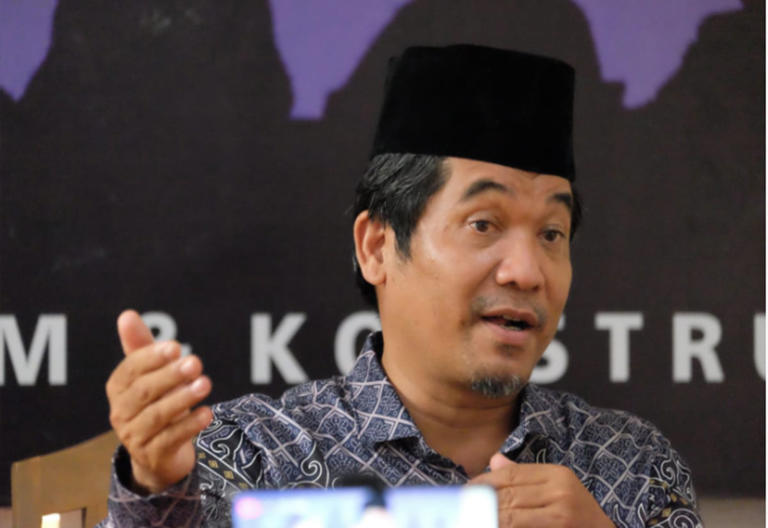 Soal pemecatan Bupati Mirwan MS, pengamat: cara berpikir Prabowo berakar Orba