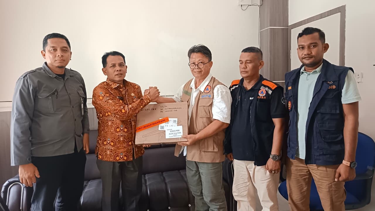 ‎Aceh Selatan Terima Dukungan Starlink dari BNPB, Plt Bupati: Perangkat Ini Jadi Harapan Baru Percepatan Pemulihan