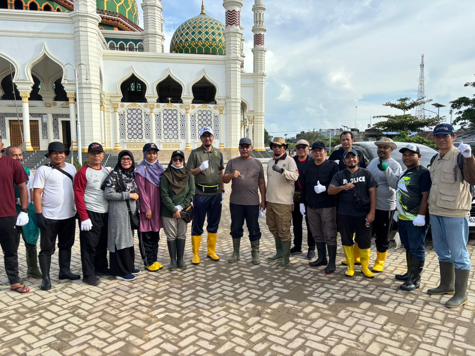 ASN BPSDM Aceh Lakukan Aksi Kesetiakawanan Sosial di Dayah Malikussaleh Panton Labu
