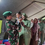 ‎Dandim 0107/Aceh Selatan Bersama Ketua Persit Salurkan Bantuan: Wujud Kepedulian untuk Pengungsi Trumon Raya