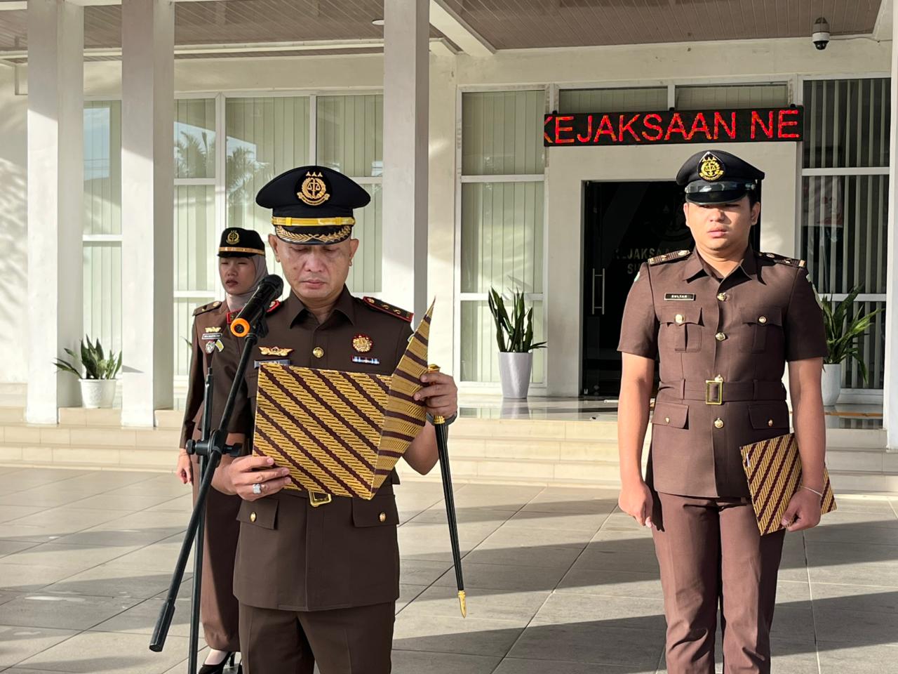 Upacara Peringatan Hari Ibu ke-97 Tahun 2025 di Kejaksaan Negeri Subulussalam