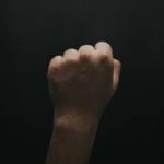 KETIKA KRITIK DIANGGAP ANCAMAN (Renungan tentang Kedewasaan Jiwa dalam Memimpin)