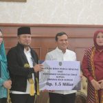 Wagub Aceh Sambut Gubernur Kaltim, Serahkan Bantuan Rp1,5 Miliar untuk Korban Bencana