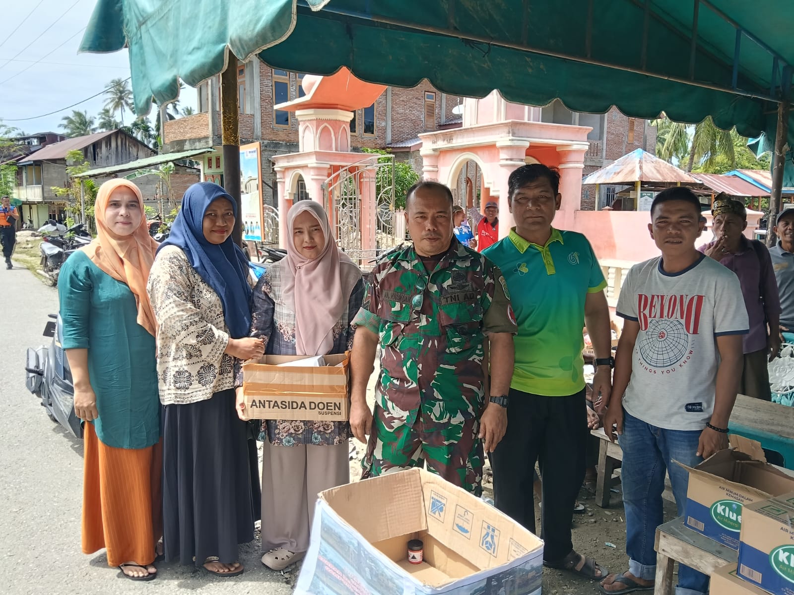 Ketika Musibah Menyisakan Luka, TNI–Puskesmas Hadir Mengobati dan Menguatkan