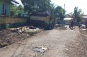Warga Gampong Hilir Desak Pembongkaran Warung yang Hambat Proyek Pelebaran Jalan