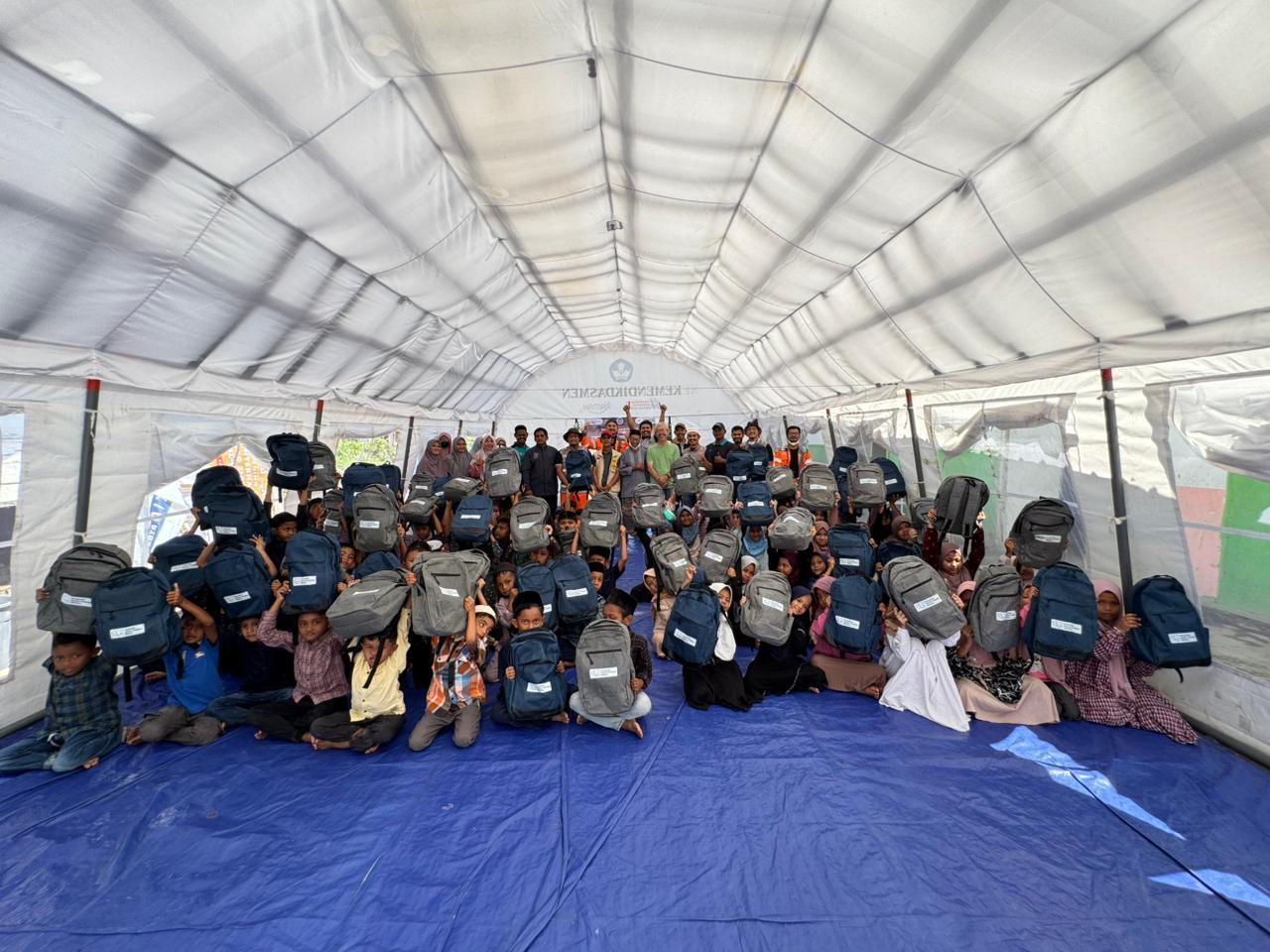 PT Solusi Bangun Andalas Tegaskan Dukungan Penuh bagi Pendidikan Anak di Pidie Jaya