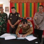 PLT. Bupati Aceh Selatan Hadiri Penandatanganan Kesepakatan Pengkajian Kebutuhan Pascabencana (JITUPASNA)