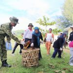 Jalankan Arahan Presiden RI, TNI–Polri dan Pemda Aceh Selatan Gotong Royong di RTH Tapaktuan