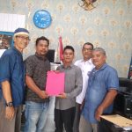 Taufik Zas Maju Sebagai Calon Ketua PWI Aceh Selatan, Di Hari Terakhir Menyerahkan Berkas Pendaftaran Ke Panitia