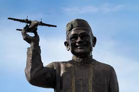 BJ Habibie “Mr. Crack” dari Parepare Sulawesi Selatan