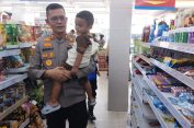 Wujud Kepedulian Polri, Kapolres Aceh Selatan Bantu Korban Kebakaran dan Pulihkan Trauma Anak-anak