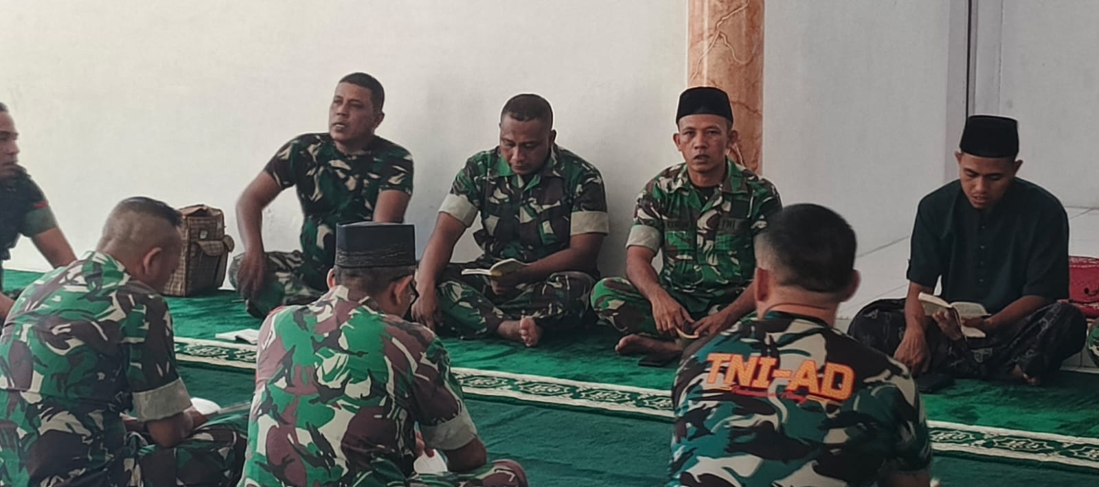 Khidmat dan Penuh Haru, Personel Kodim 0107/Asel Gelar Doa Yasin untuk Prajurit TNI Gugur dalam Misi Perdamaian