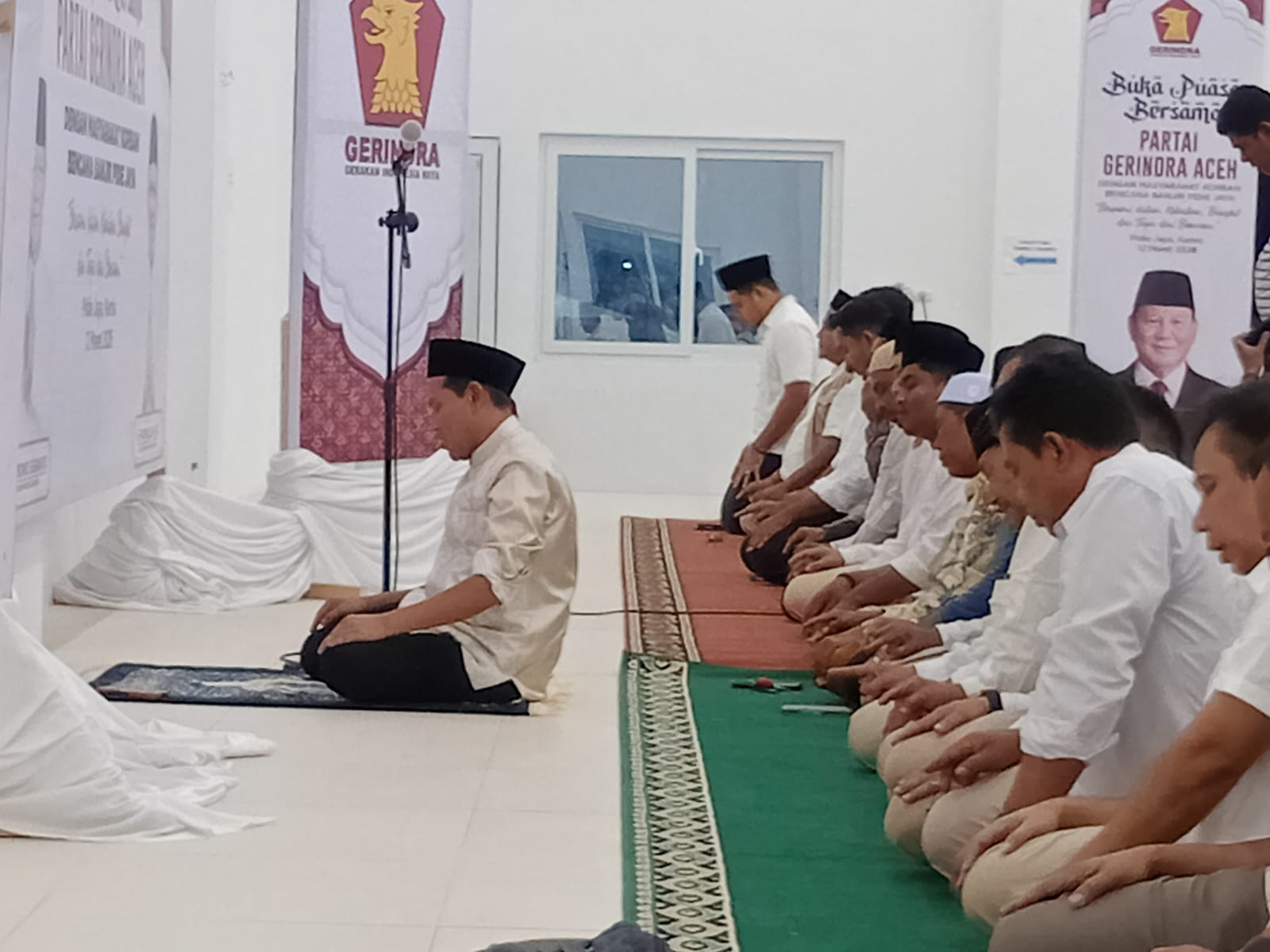 Ratusan Warga Hadiri Buka Puasa Gerindra, Wagub Aceh Pimpin Shalat Magrib