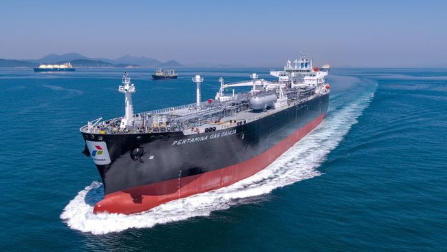 2 Kapal Tanker PERTAMINA Tertahan di Selat Hormuz, Menteri Bahlil “Kita akan bernegosiasi”