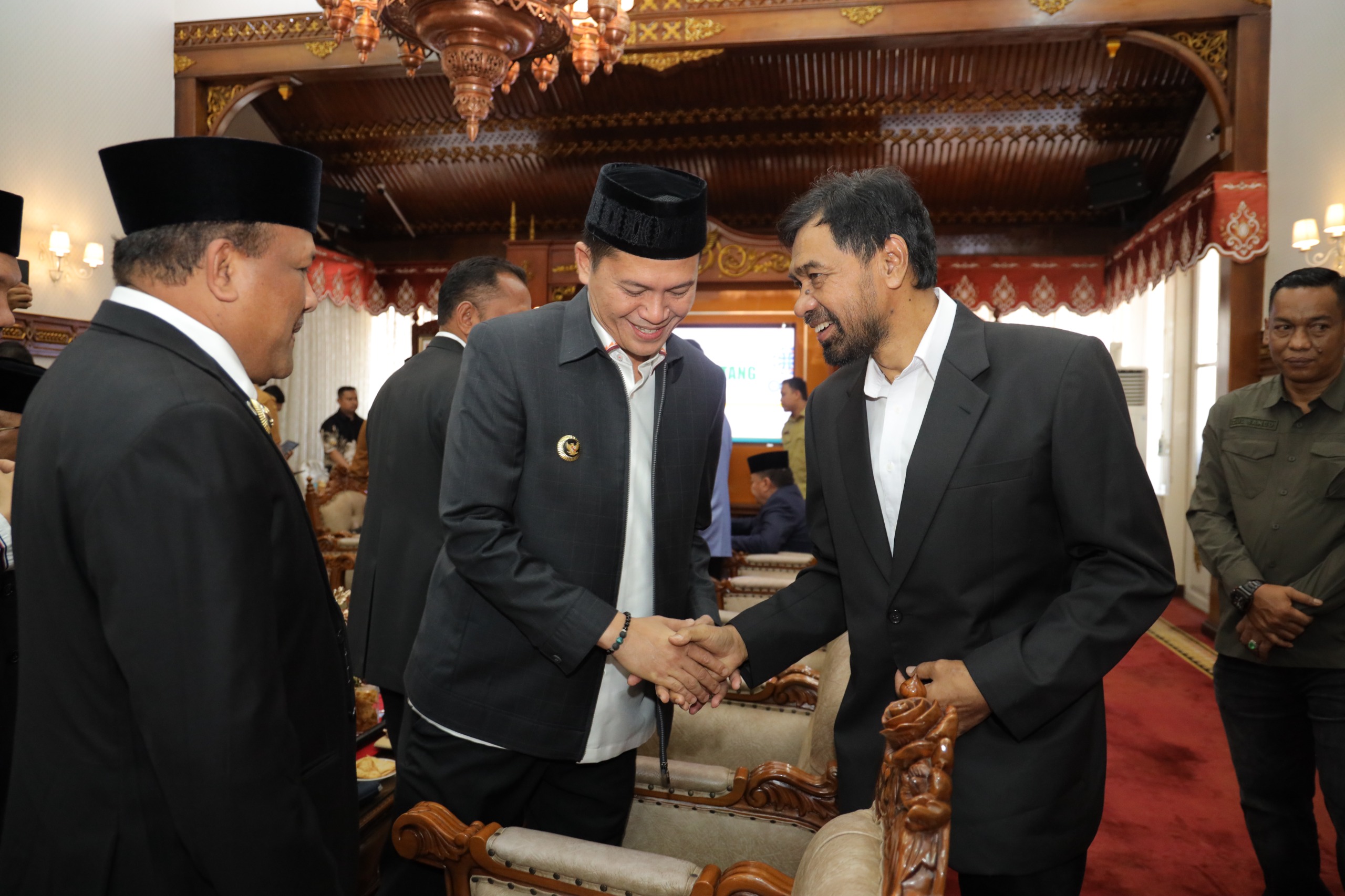 Transformasi Digital Jadi Fokus, Gubernur Aceh Tekankan Transparansi di RUPS Bank Aceh Syariah 2025